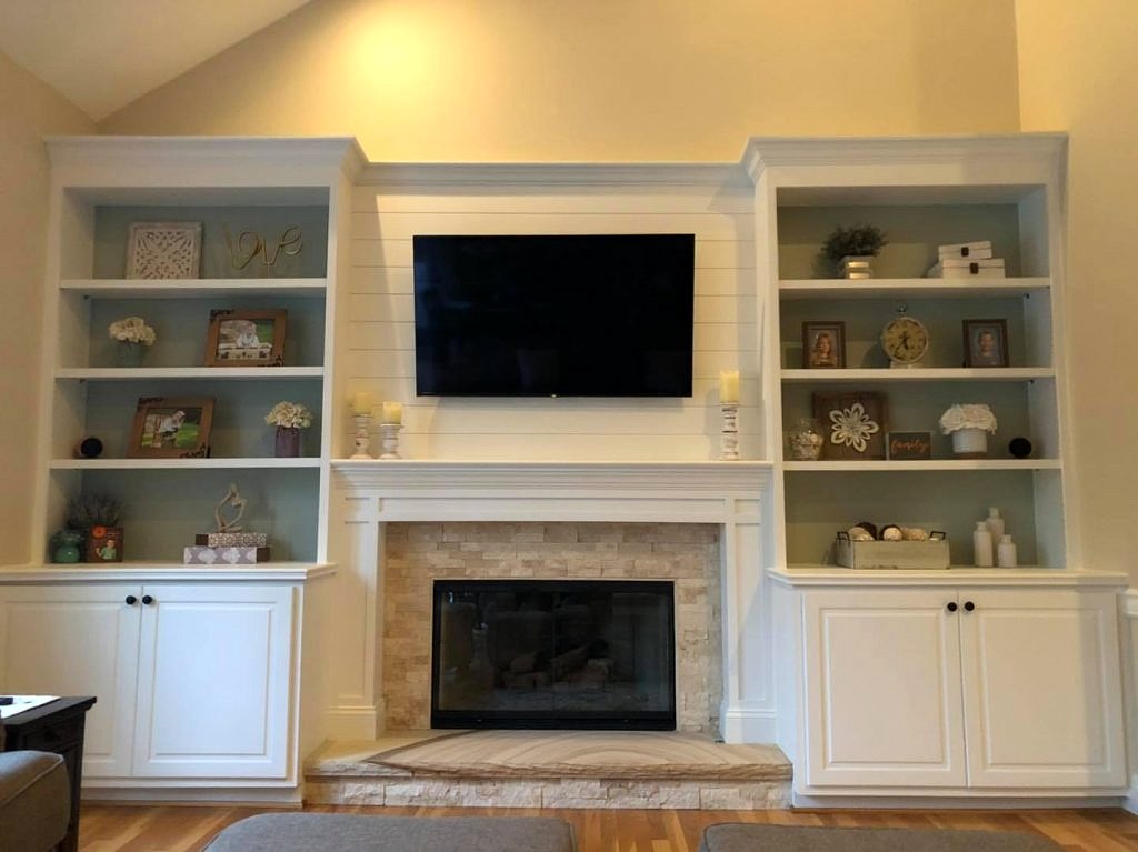 New Fireplace Mantel and Trim with Fresh Paint near Peachtree City