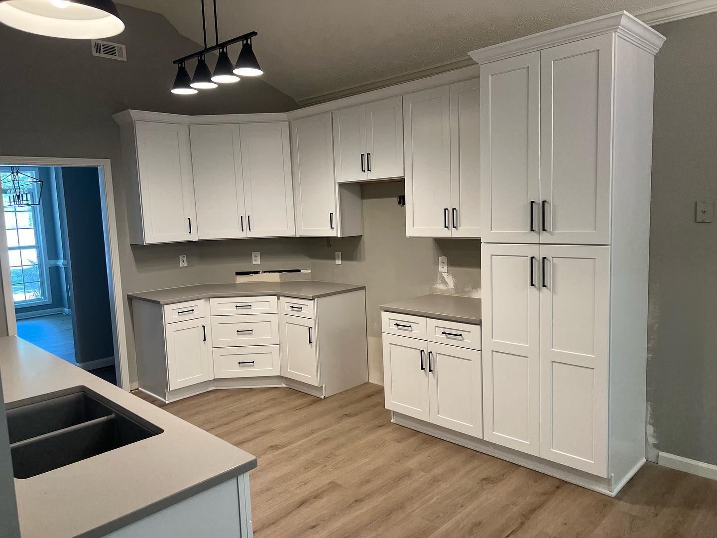 Shaker White Kitchen Cabinets Installation near Peachtree City 3