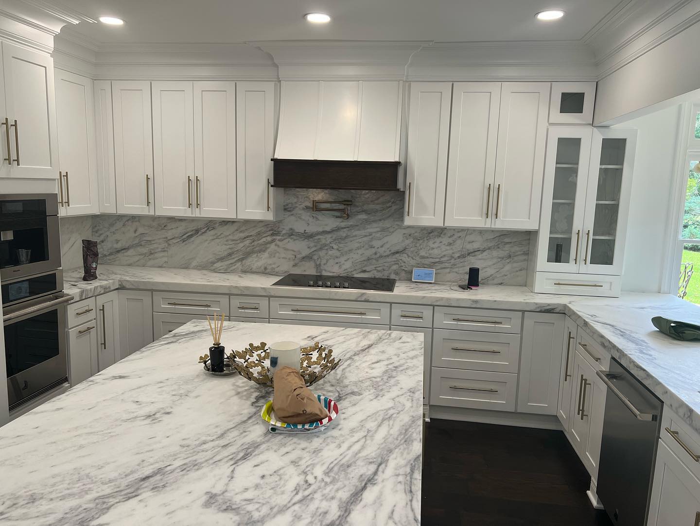 Complete Shaker White Kitchen Cabinets Installation with Crown Molding and Custom Handles PTC 1