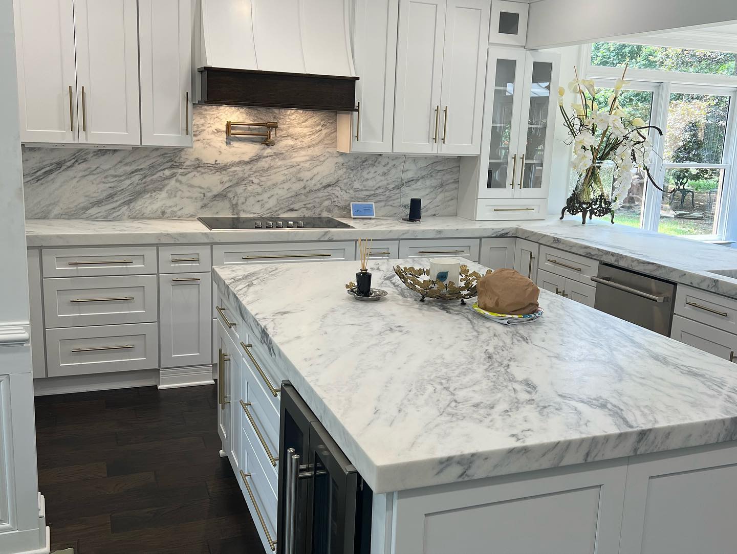 Complete Shaker White Kitchen Cabinets Installation with Crown Molding and Custom Handles PTC 6