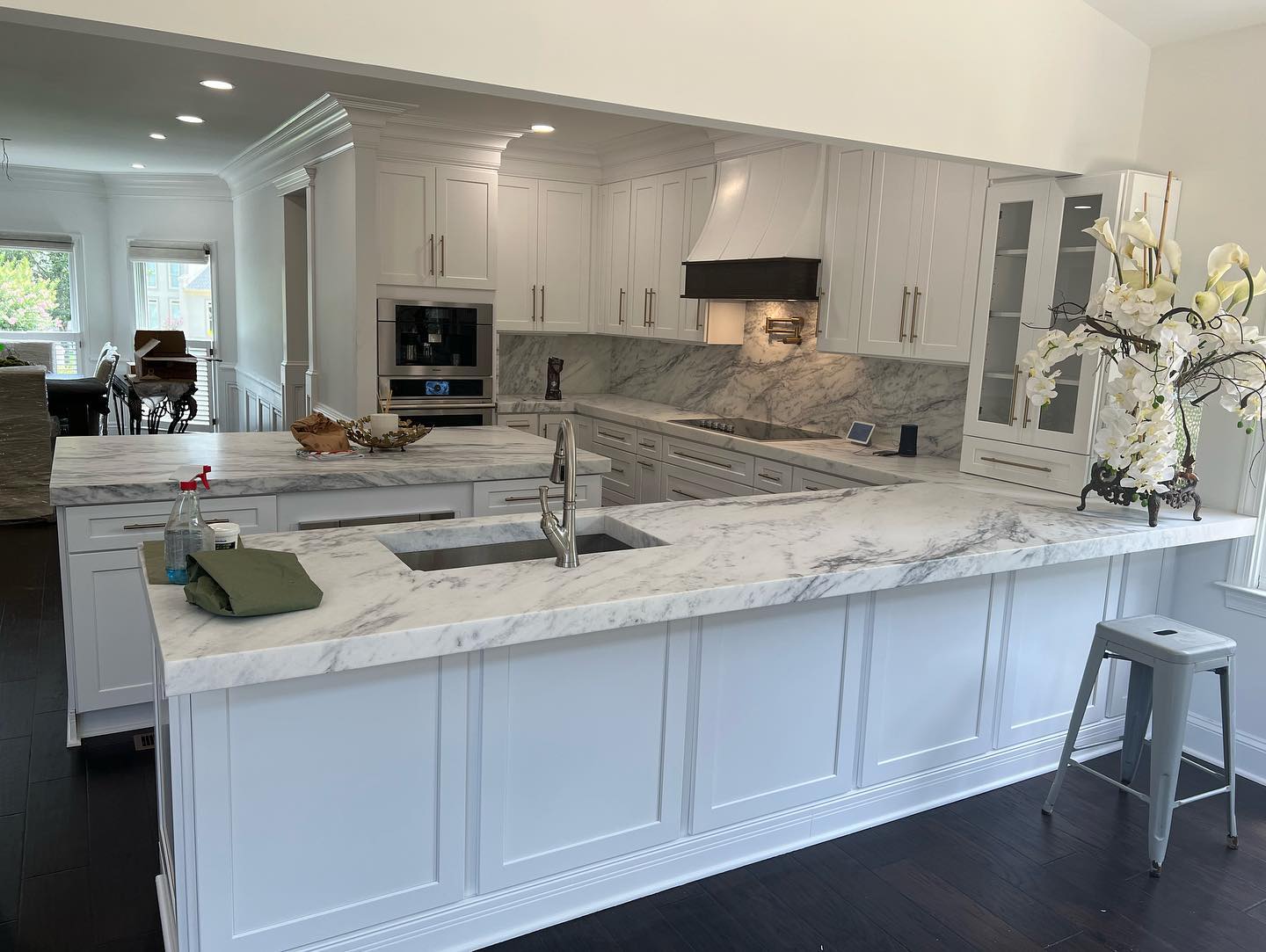 Complete Shaker White Kitchen Cabinets Installation with Crown Molding and Custom Handles PTC 9